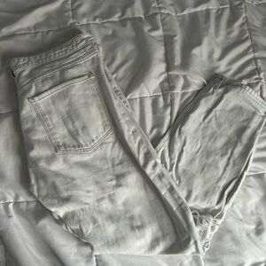Super distressed forever 21 jeans